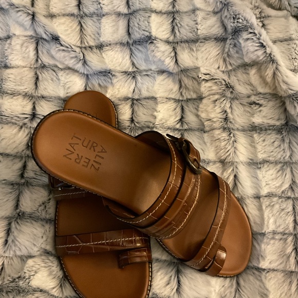 Naturalizer Leather Sandals - Picture 2 of 3